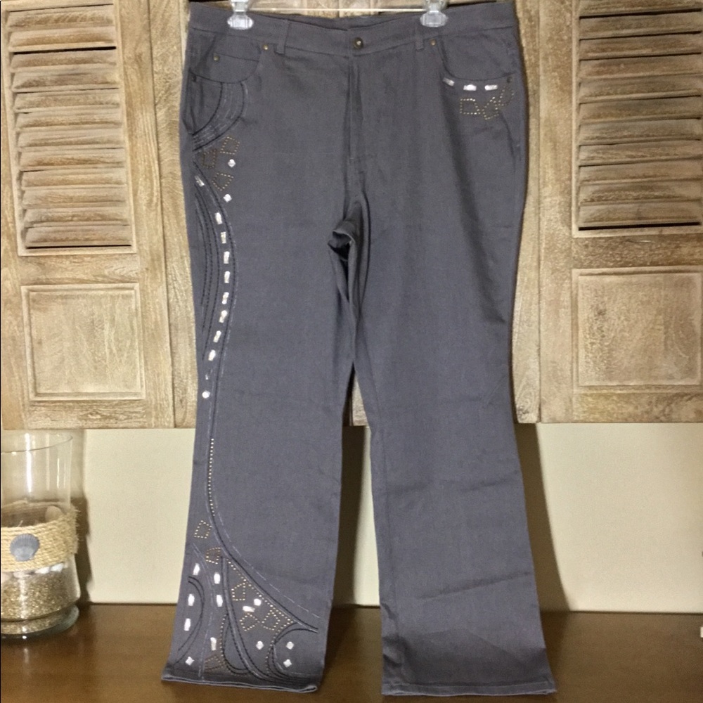 Monroe and Main Gray w/ Gold Silver Embellishments